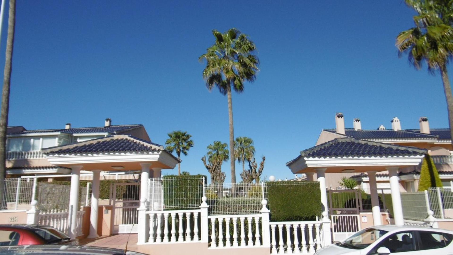 Gran Alicante Bungalow In Beach Resort Puerto Marino Exteriör bild
