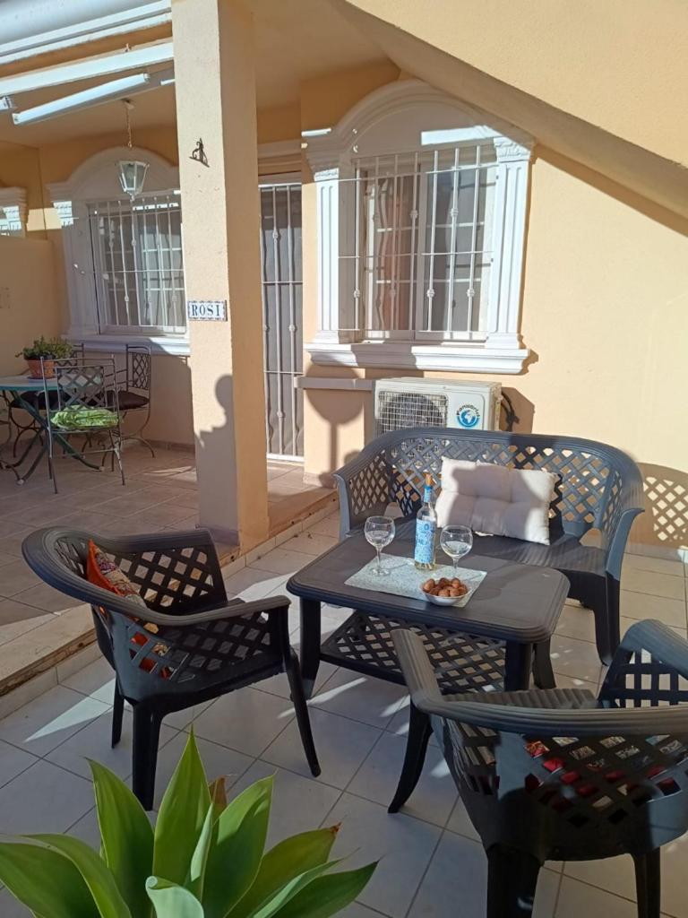 Gran Alicante Bungalow In Beach Resort Puerto Marino Exteriör bild